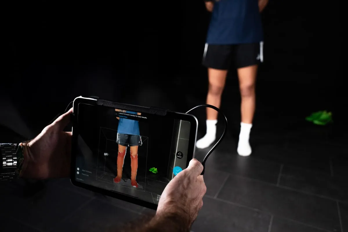 3D scan of a footballer’s legs
