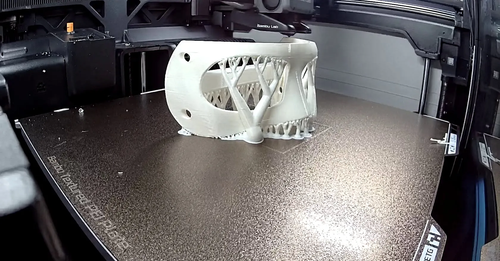 Mould of a protective face mask being 3D printed in the YouNext laboratory